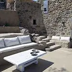 Melanopetra Boutique * Emporeios (Nisyros)