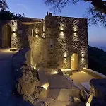 Melanopetra Boutique * Emporeios (Nisyros)