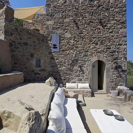 Melanopetra Boutique * Emporeios (Nisyros)