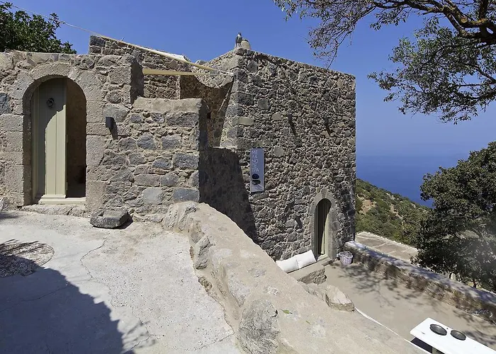 Melanopetra Boutique * Emporeiós