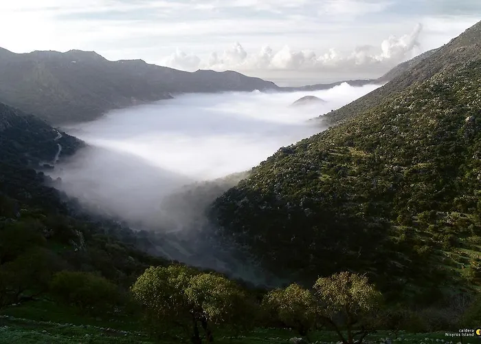 Melanopetra Boutique Emporeiós